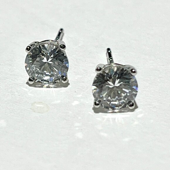 925 Sterling Silver Quality Sparkle Women Stud Earrings 6 mm with gift box - Picture 4 of 9